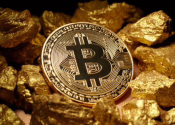 Is the Dollar Losing Its Grip The Rise of Gold and Bitcoin as Alternatives