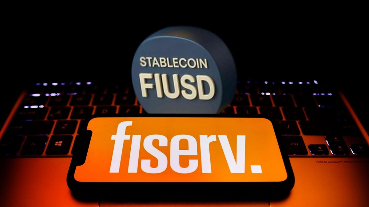 Fiserv Enters Stablecoin Race with FIUSD Integration on Solana, Backed by Circle and Paxos