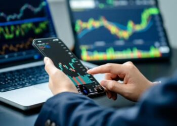 “Reclaim Is Party” Analyst Sees Bitcoin Eyeing Breakout as Altcoins Signal Return