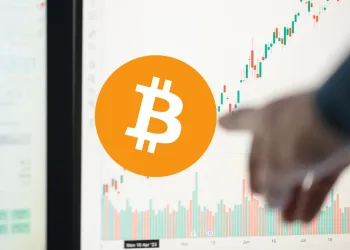 Analyst Predicts Critical Bitcoin Support Between $107K and $105K as Sellers Dominate